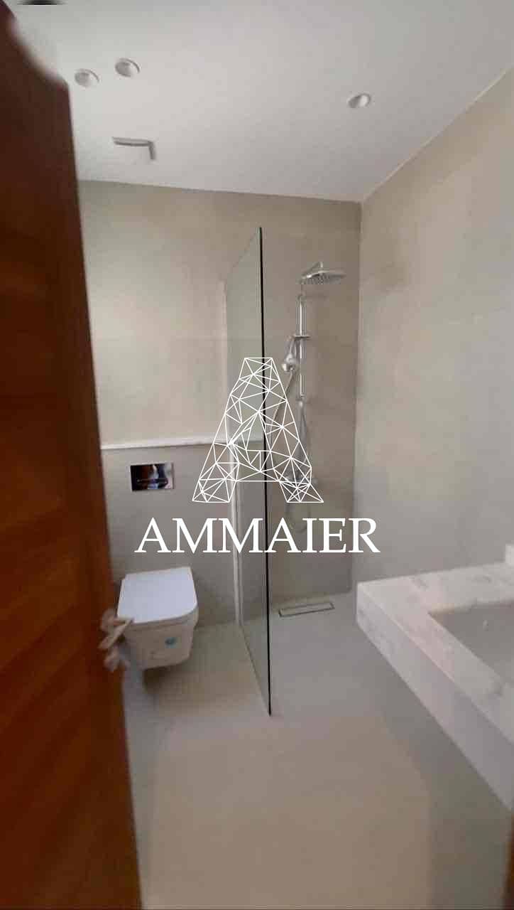 9 ba633684-f88b-42a3-8d24-d2030a4f30f7. jpg