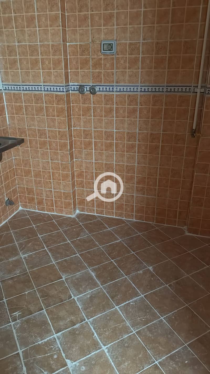 6 06762887-6b50-44c5-ac4c-692032c67b65. jpeg