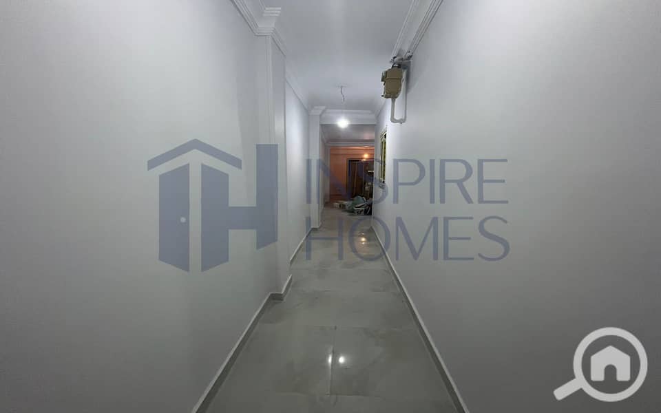 2 WhatsApp Image 2025-11-28 at 13.45. 27 (1). jpg