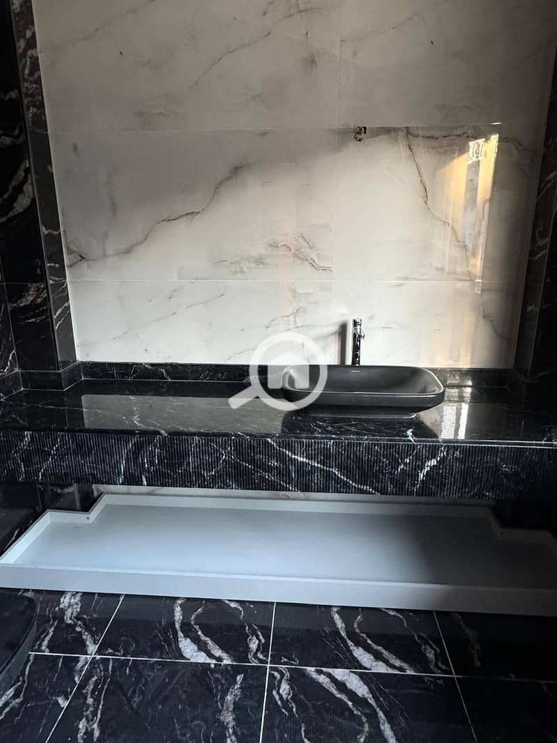 5 40daa5c2-7927-4847-83ed-d203045bb9d8. jpg