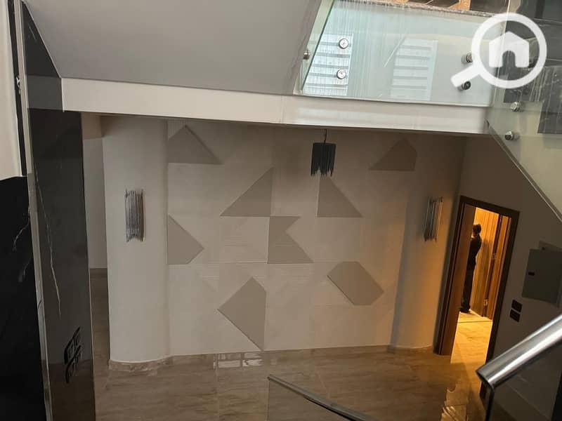 11 ea37adaa-f93f-4459-a34b-eac94952148c. jpg