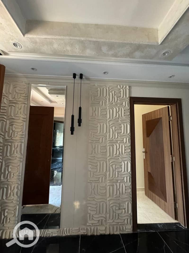 13 f6db6250-1c8e-4b15-9881-0a78e525b8bc. jpg