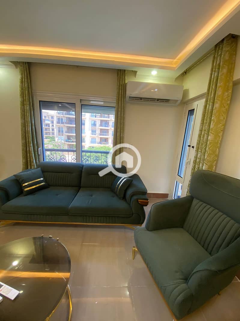 4 df7d71db-50a3-42ba-bb6c-49d0859fe54c. jpeg