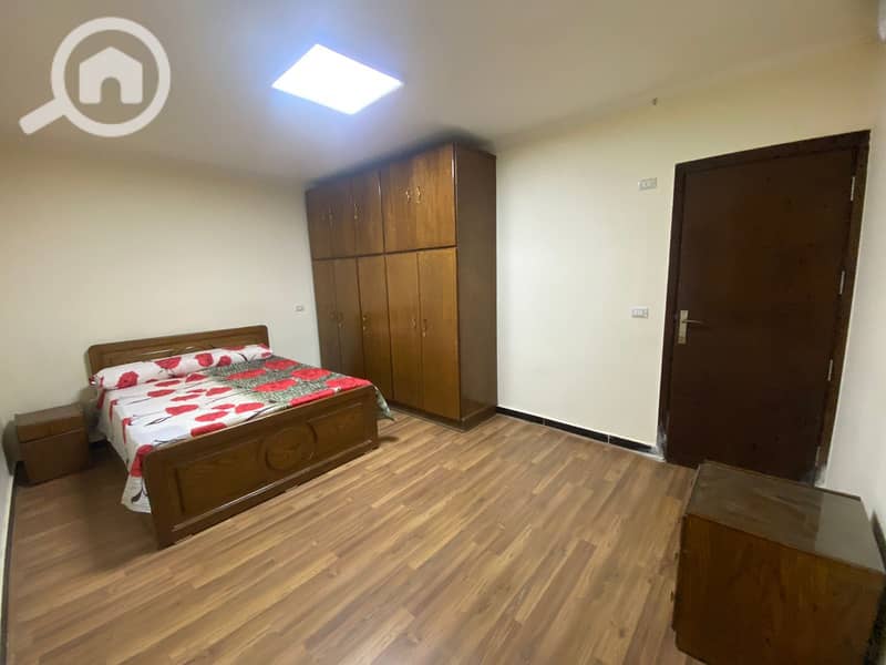 6 5e689f60-6f72-4b3c-94b8-e9180a2e3e19. jpeg