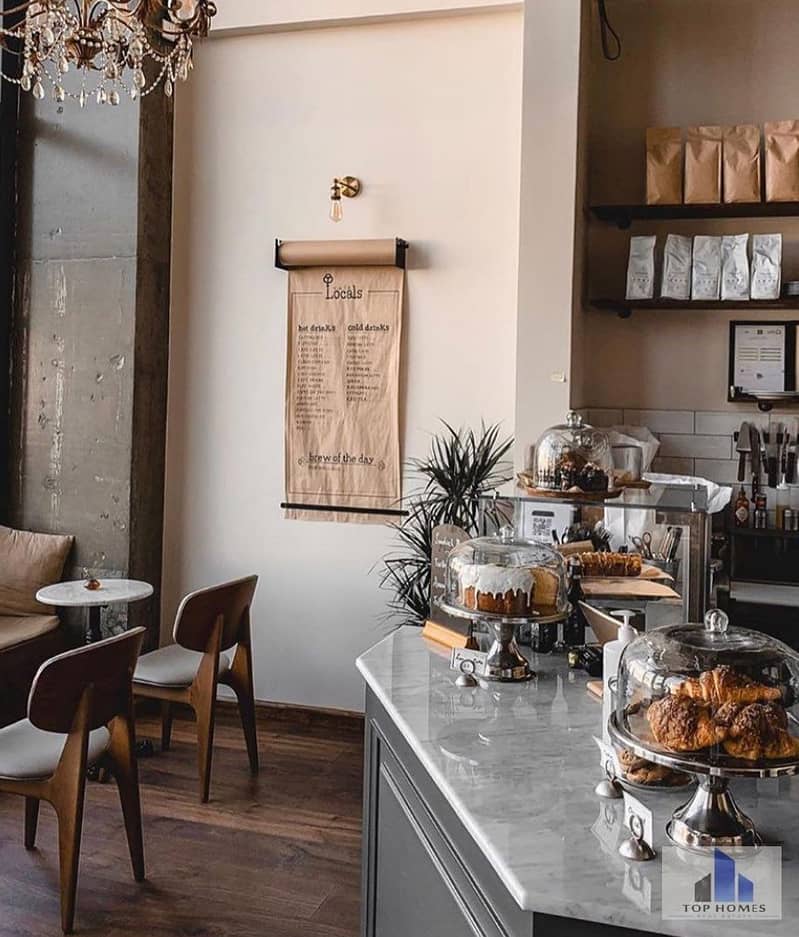 8 Ef29q7zWsAAZ_ke. jpg