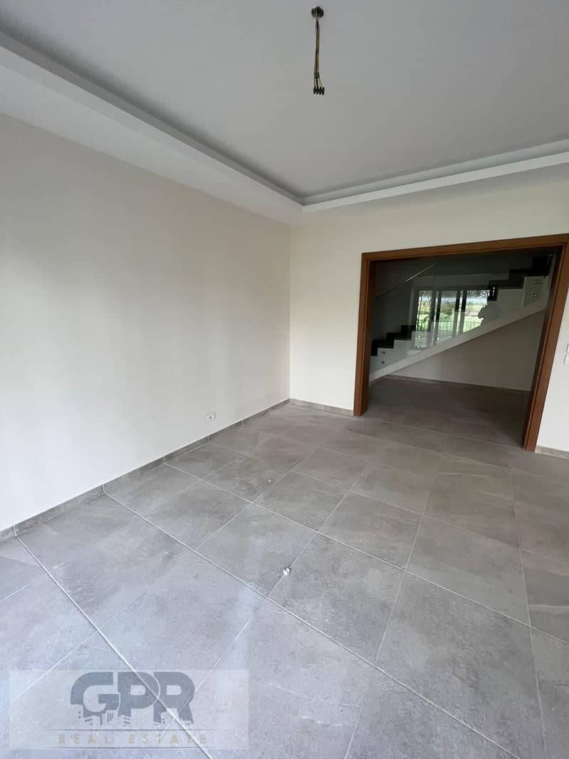 4 WhatsApp Image 2022-04-26 at 10.14. 43 PM. jpeg