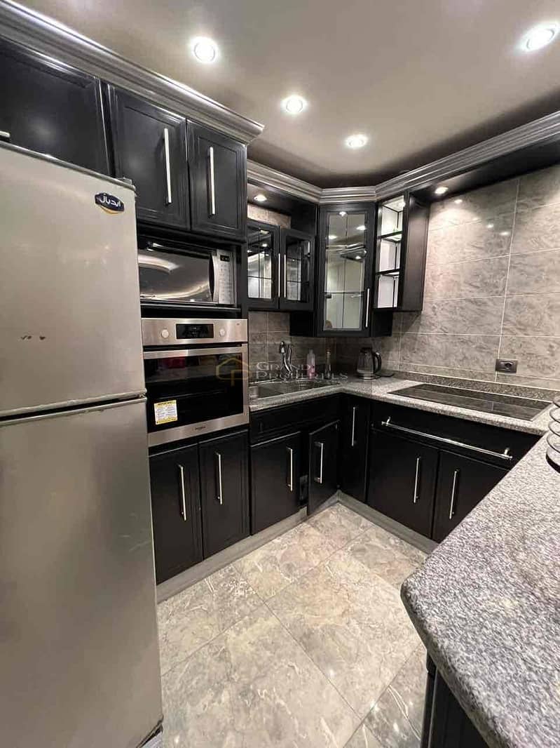 4 ad8fd4d5-5c0b-463b-b1c7-c0e1e904e625. jpg