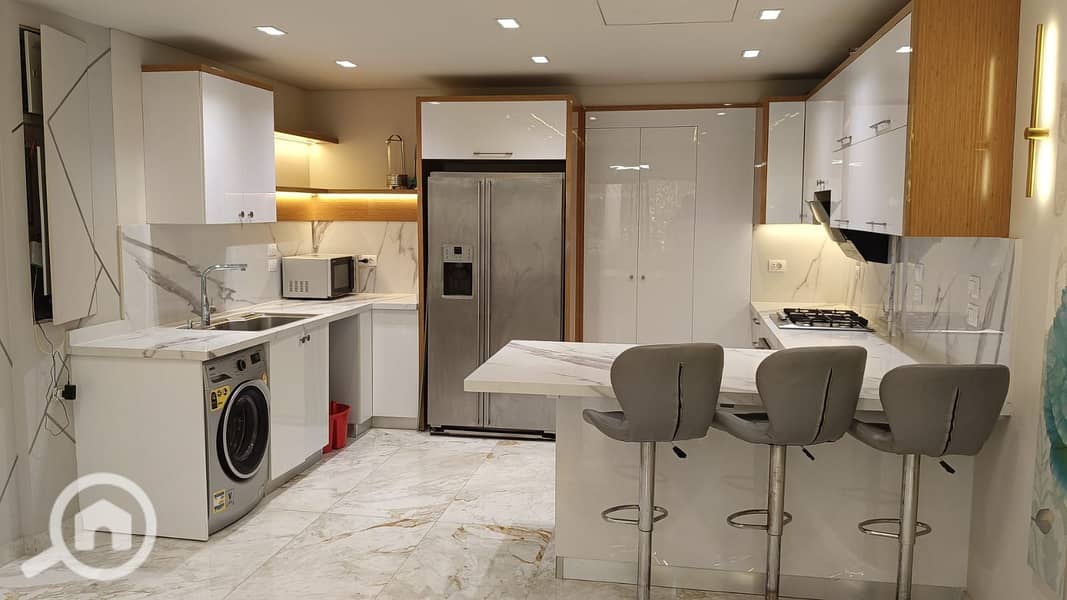 2 7c8afb3c-ef2b-4a2c-a93e-f7802d909400. jpg