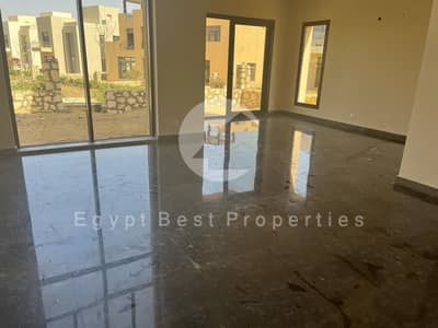 3 Bedroom Villa for Sale in 6th of October, Giza - WhatsApp Image 2025-11-30 at 2.20. 31 PM (2). jpeg
