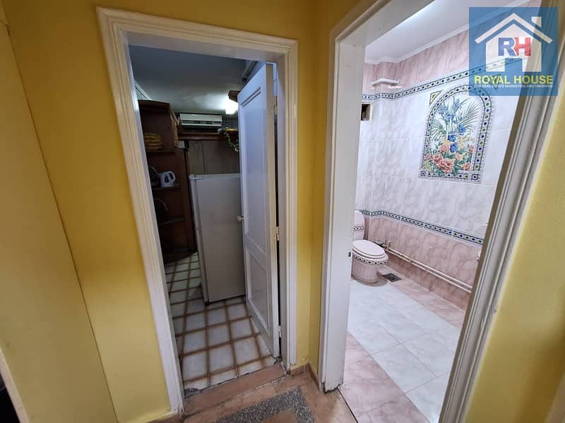 18 e0b23f5d-0230-46f9-9582-0e1093b8279b. jpg