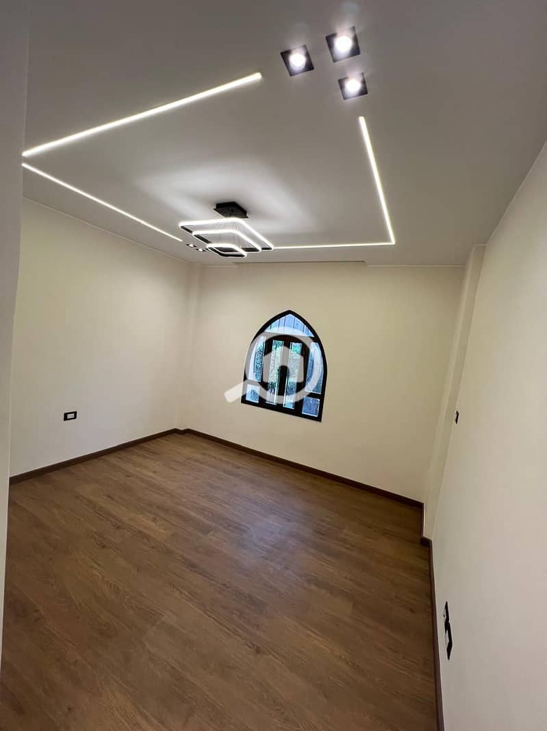 6 ede08ccd-822a-4392-82f3-40f6f4312dec. jpeg