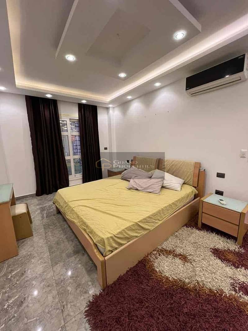 10 c4b4a787-6fcb-456c-8409-673e1fc79d35. jpg