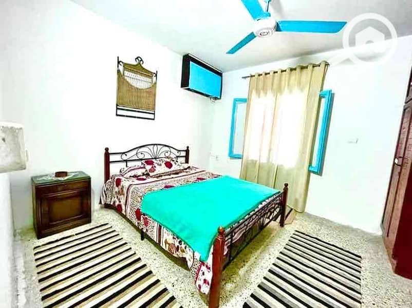 18 885f1fc8-267f-4186-b08f-382d2cb03d75. jpg