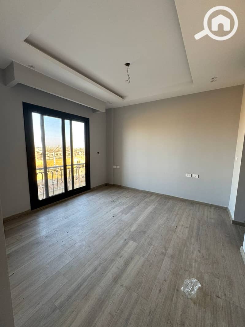 8 WhatsApp Image 2025-11-30 at 15.38. 55_ea9bd1c1. jpg