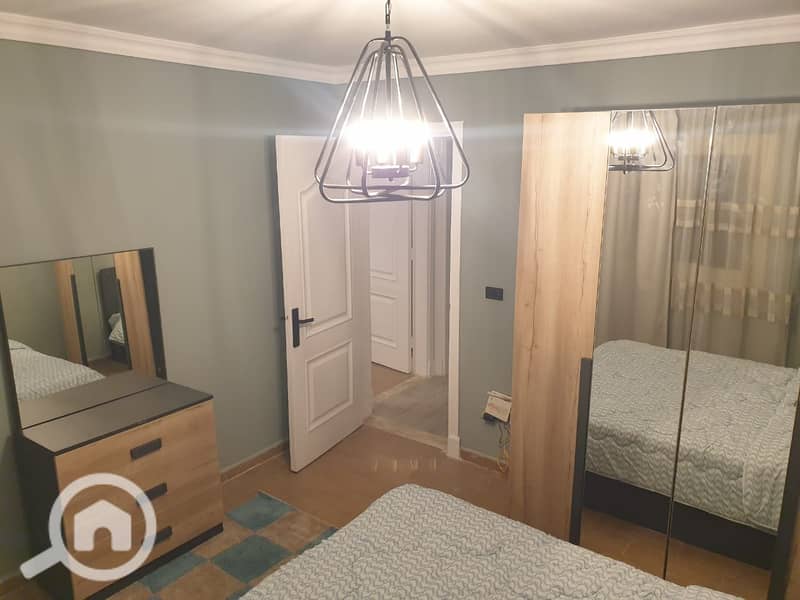 7 7448c732-4549-4757-a2d3-45f5aee031ae. jpeg