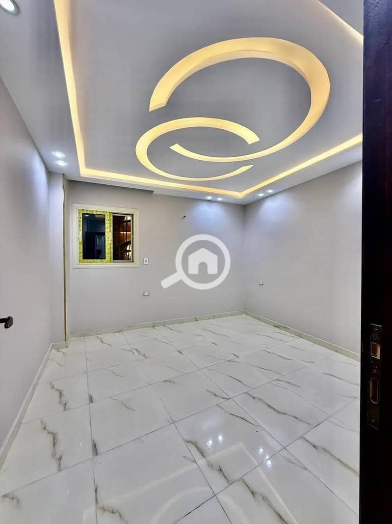 3 79d1b196-0fff-400c-ad5f-25b1945f6efc. jpg