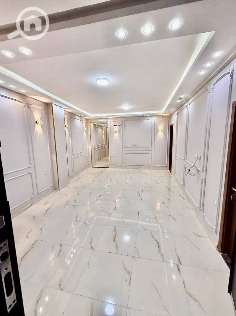 8 a1f68cd5-3d57-49c0-b53a-82b922b1e0fb. jpg