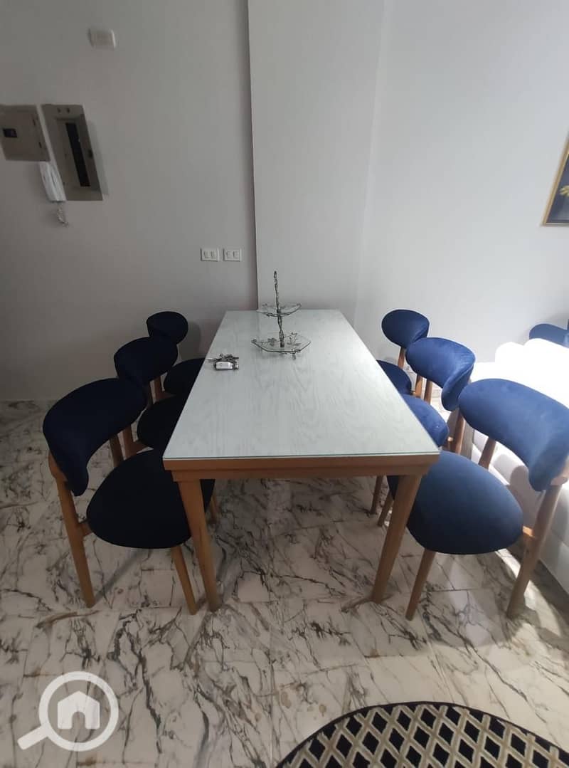 6 20a2f163-0ada-41ed-b976-3e9f67be28d6. jpeg