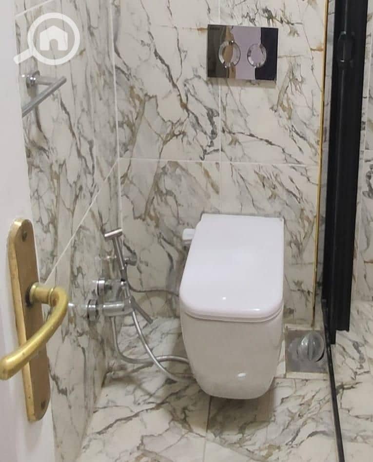 9 098066b8-9852-4500-ba05-9197c5eaa5dd. jpeg