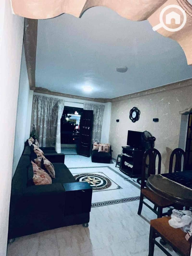 3 b8929239-d094-4465-a9ce-220e27648457. jpg