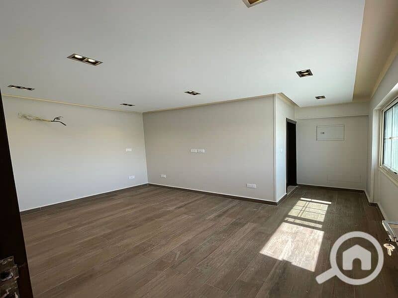 21 WhatsApp Image 2025-10-27 at 1.42. 12 PM (1). jpeg