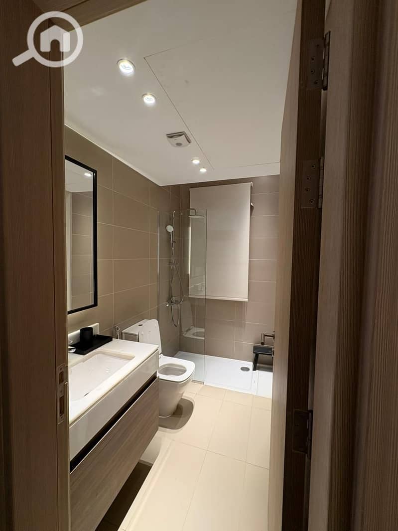 10 WhatsApp Image 2025-11-25 at 12.12. 56_5870411f. jpg