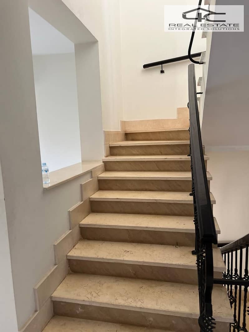 22 WhatsApp Image 2025-11-30 at 15.41. 37 (2). jpeg