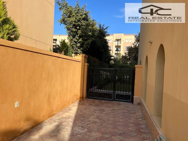 40 WhatsApp Image 2025-11-30 at 15.41. 44. jpeg