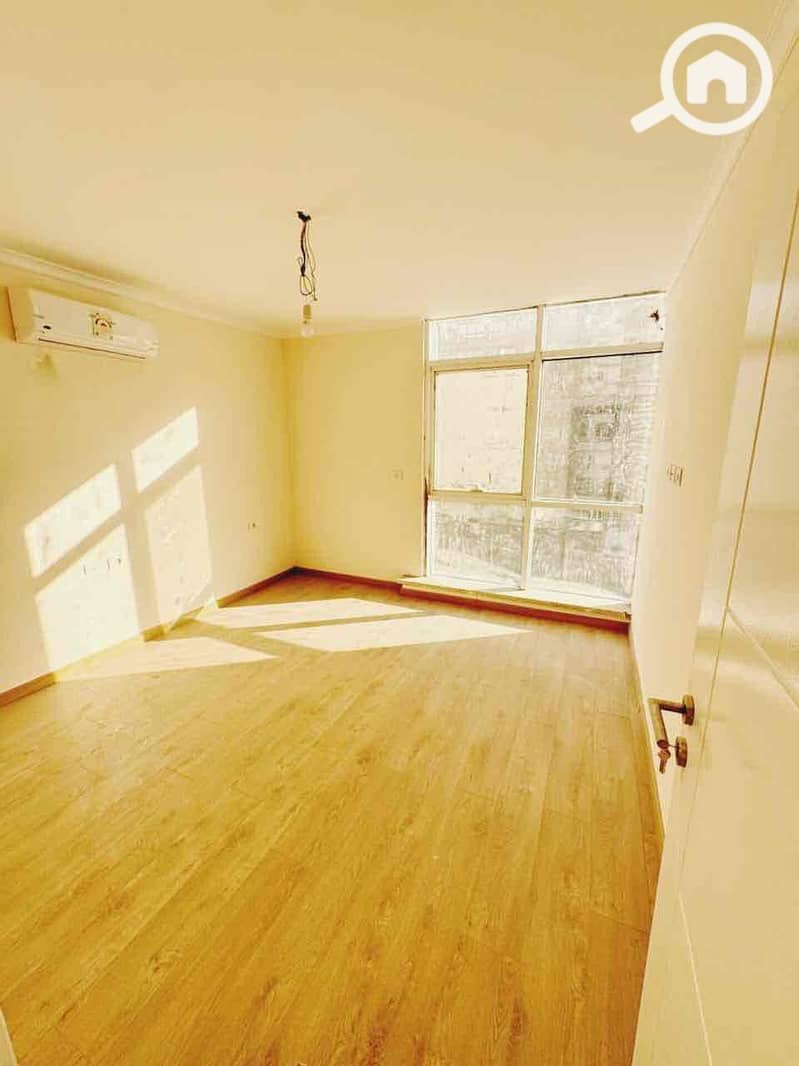 2 f174472c-4c12-4c03-aaa0-1131eb066e65. jpg