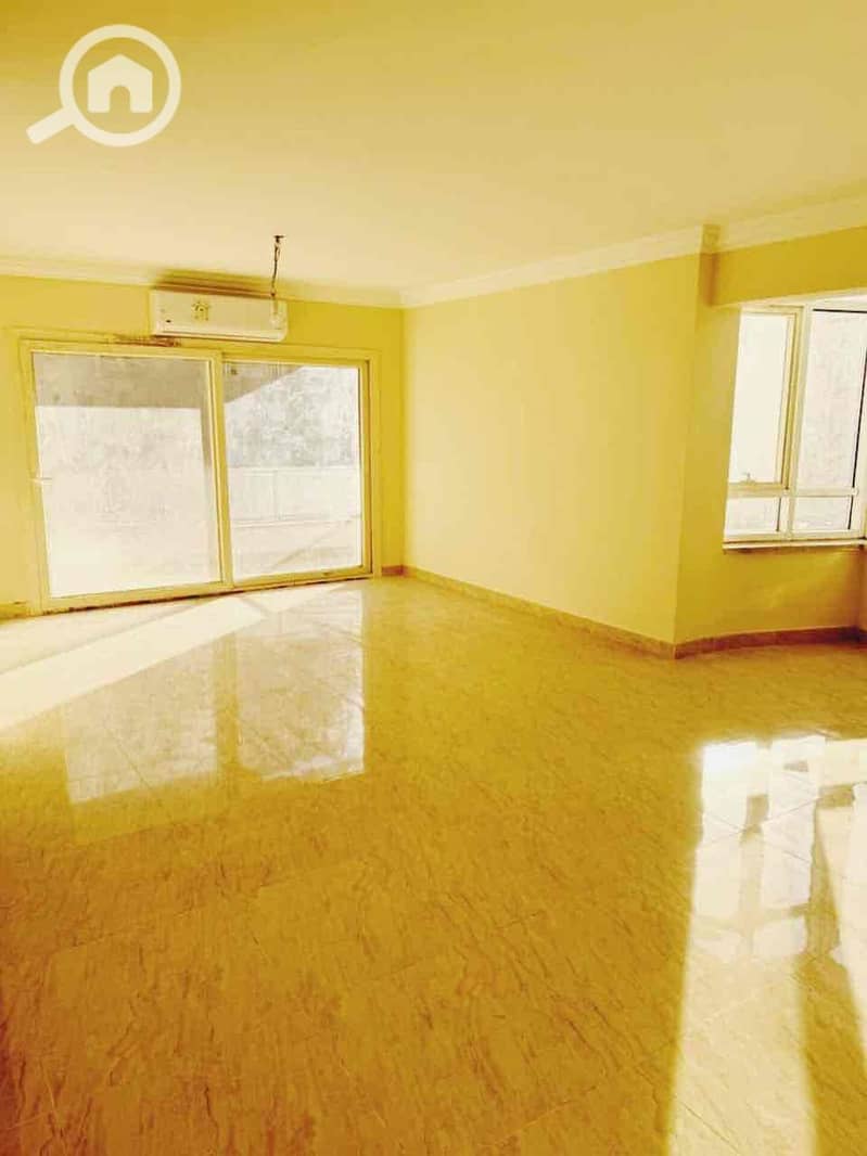 10 380d4ec7-2ed1-4bd8-a27e-f1a3be689741. jpg