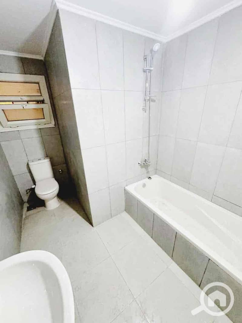 11 b259aaa8-776b-4832-97ac-85a062f50fd3. jpg