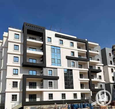 3 Bedroom Flat for Sale in Sheikh Zayed, Giza - WhatsApp Image 2025-02-09 at 11.49. 48_ef47350e. jpg