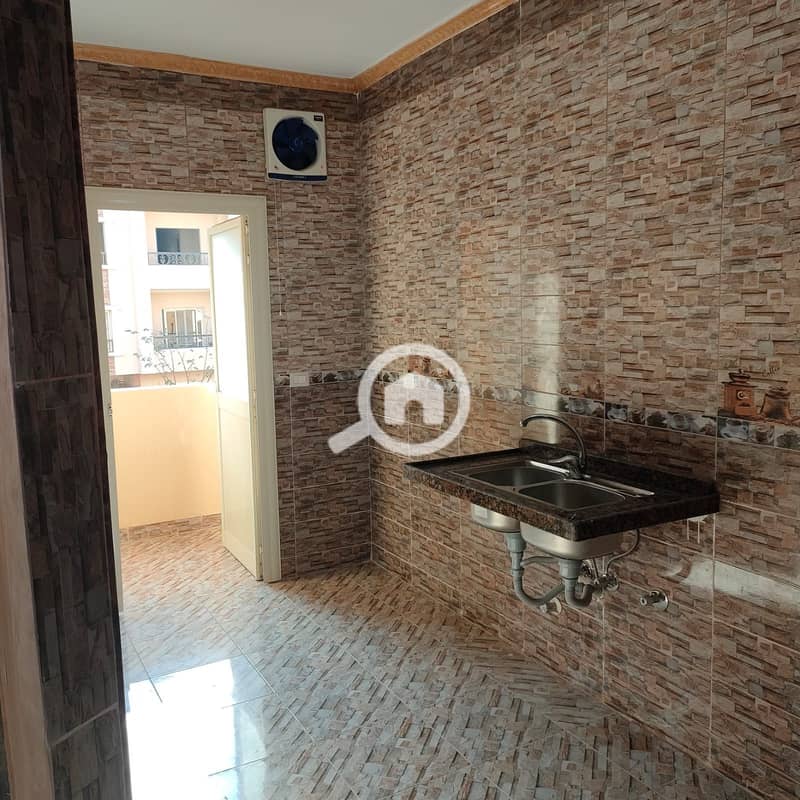 6 WhatsApp Image 2025-11-29 at 15.00. 29 (2). jpeg