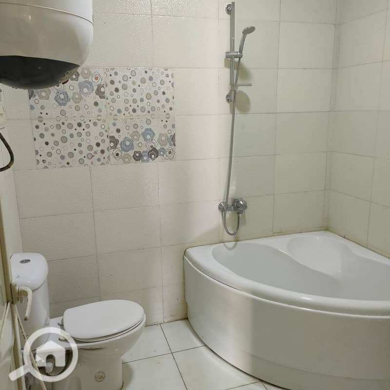 9 WhatsApp Image 2025-11-29 at 15.00. 30 (3). jpeg