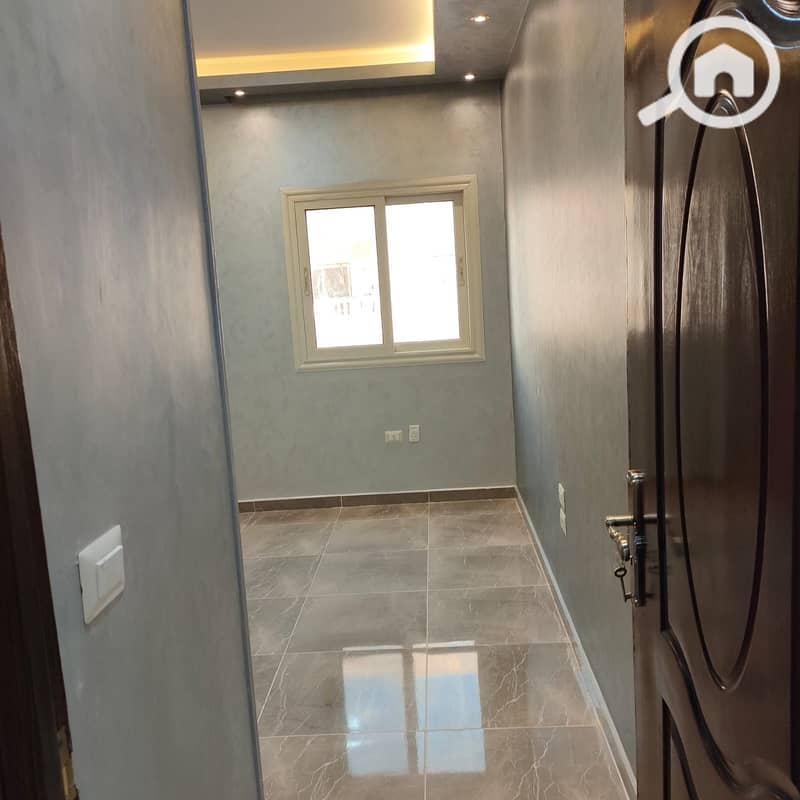 12 WhatsApp Image 2025-11-29 at 15.00. 31 (2). jpeg