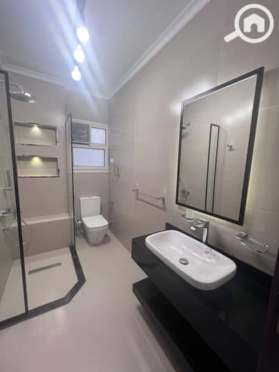 شقة 3 غرف نوم للايجار في الشيخ زايد، الجيزة - IMG-20251130-WA0267. jpg