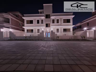 فیلا 6 غرف نوم للايجار في القاهرة الجديدة، القاهرة - WhatsApp Image 2025-11-30 at 15.42. 09 (1). jpeg