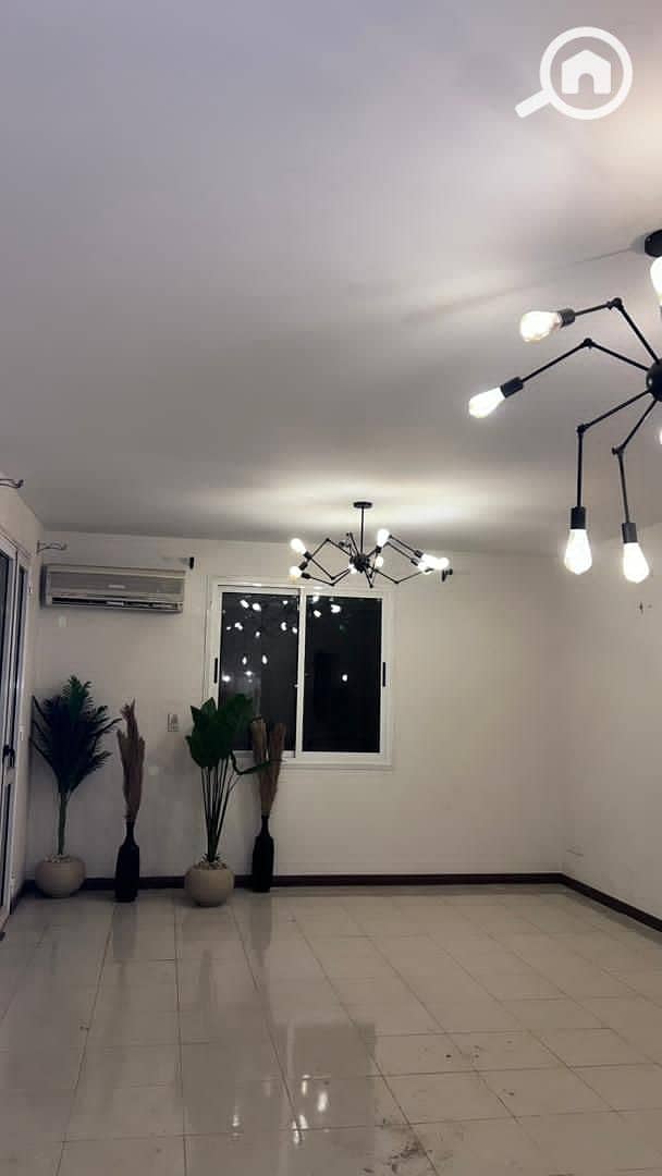 2 8b5442d5-e6da-465e-b044-bb72a590ae6c. jpeg