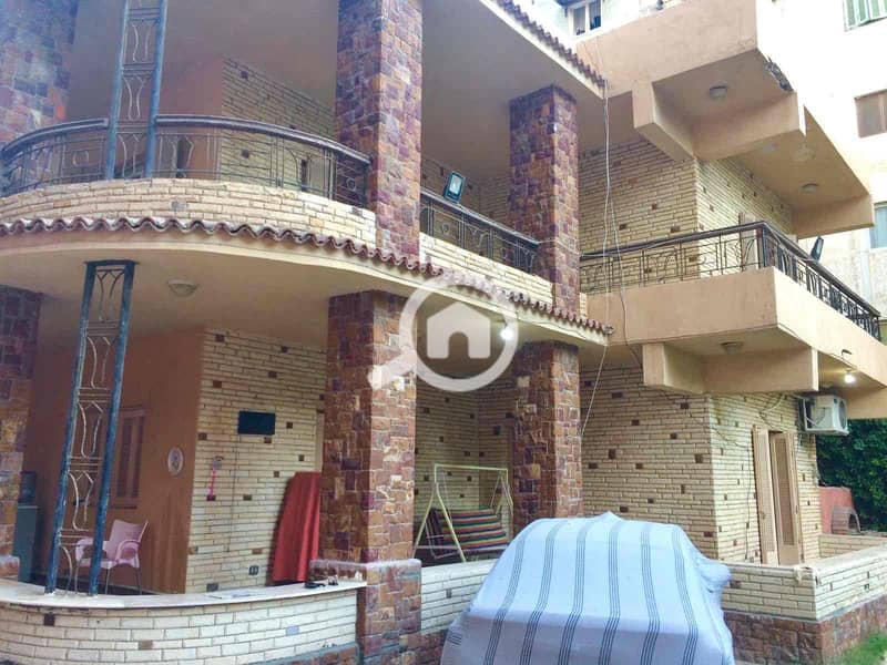 2 e0ec4b03-a746-401b-867d-d90d93e370e9. jpg