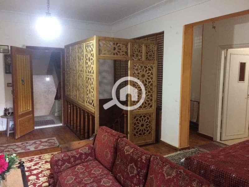 4 3008592c-feaf-4787-a30a-303a14bbc095. jpg