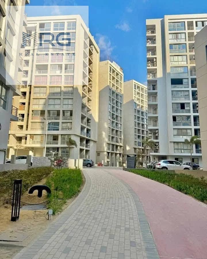 6 566245517_2841052472770525_4953435549863719773_n. jpg