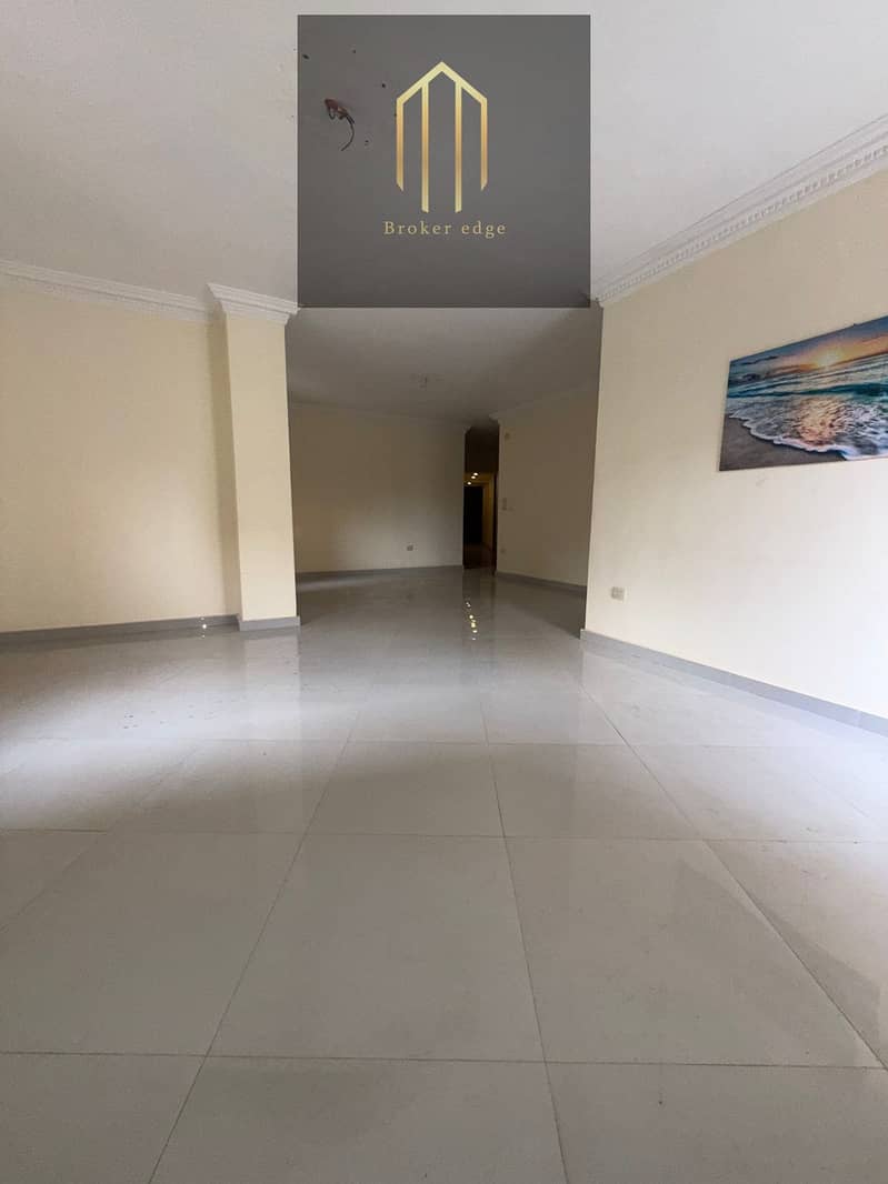 1000463333. jpg 1000463333. jpg