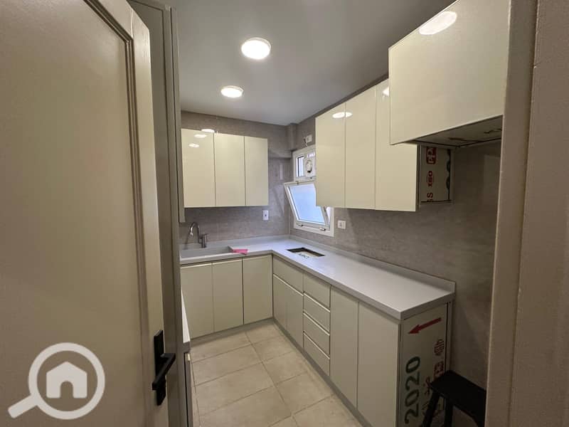 4 924bd2d5-21e4-456f-9319-c0166475235e. jpeg