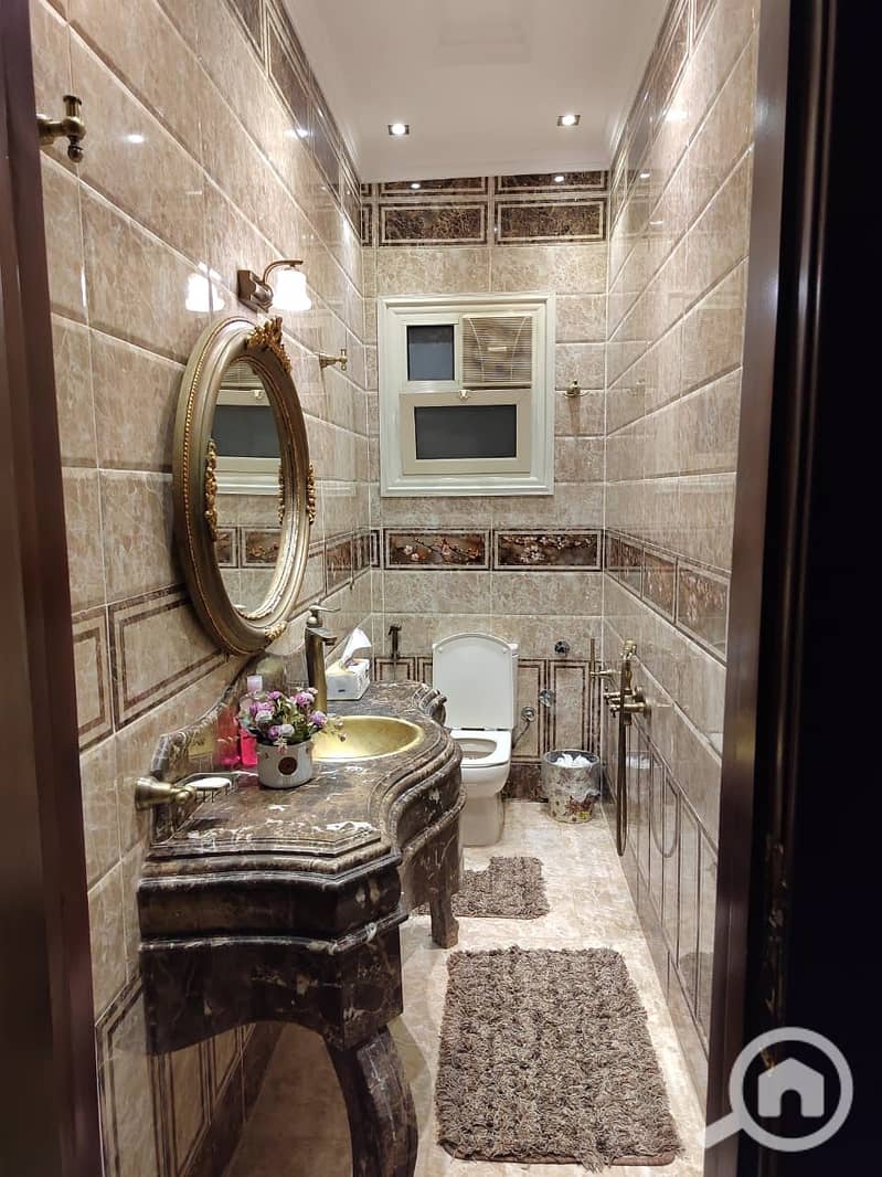 8 8b27b650-b3f4-4df7-8c1f-4a8d16159933. jpeg