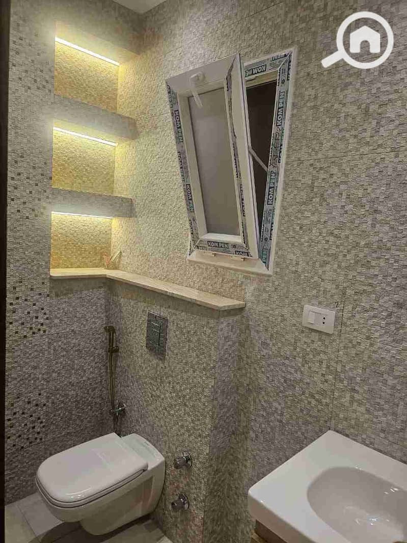 1000619172. jpg 1000619172. jpg