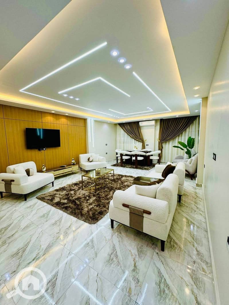 3 b465c7f7-aea3-4a4a-82df-80419e62ef4c. jpg