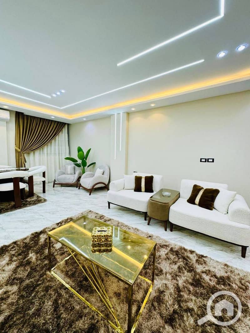 4 50e4fb6c-957f-4ac3-8e38-4af960f18b7c. jpg