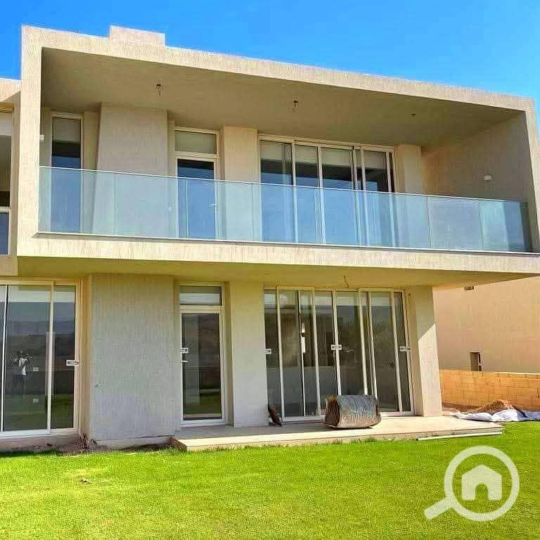 8 560591325_1945617659684069_1788560221226514978_n. jpg