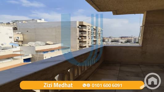 شقة 4 غرف نوم للايجار في سموحة، الإسكندرية - 3. png