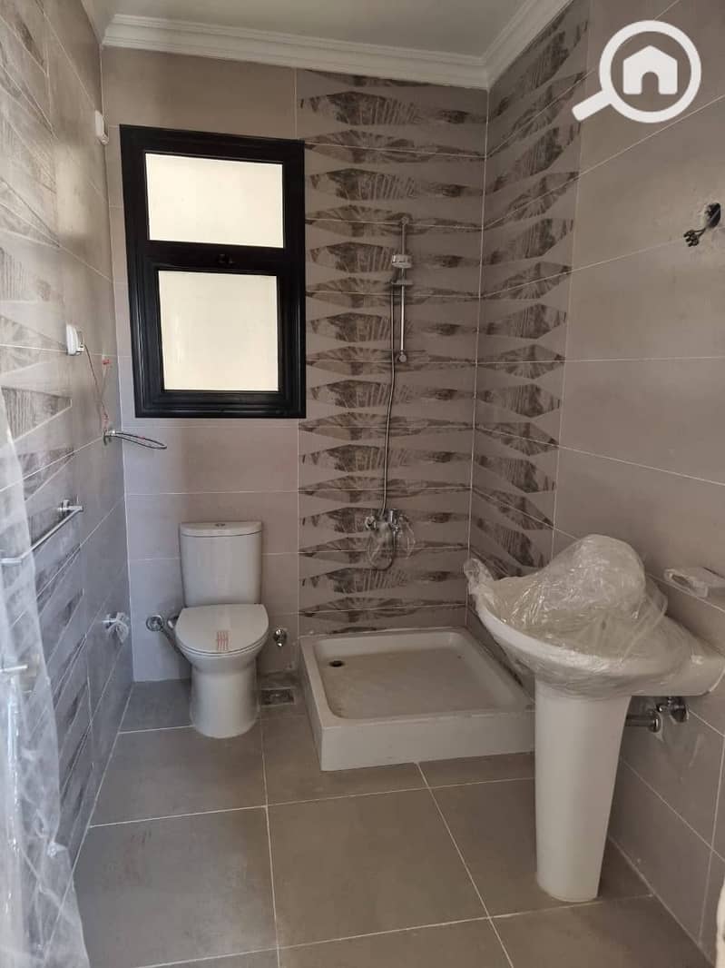 10 559795325_122334372380028325_3180241693801278959_n. jpg